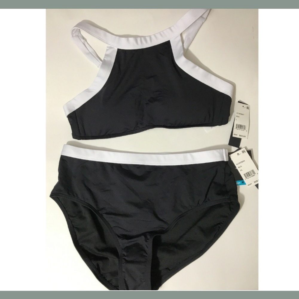 NWT 2PC Kenneth Cole Got The Beat Top Bottom
